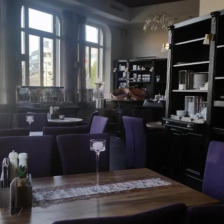 Mondo's Kaffeehotel 3*